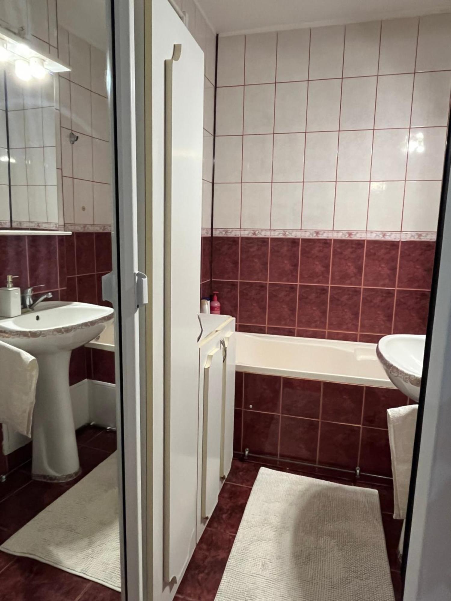 2 Bedroom Apartament, Free Parking Arad Exteriör bild